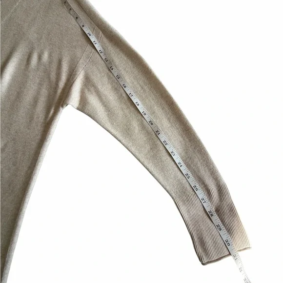 Lou & Grey V-Neck Tunic Sweater L Oatmeal Beige Oversized 100% Cotton EUC - Picture 14 of 15